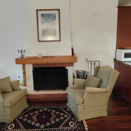 Kusadasi'nda Oezel Havuzlu Kiralik Bueyuek Villa *