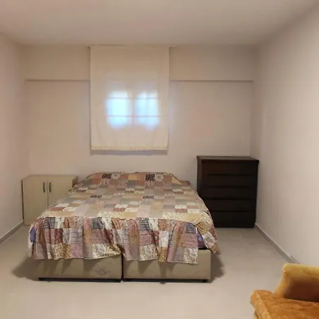 Kusadasi'nda Oezel Havuzlu Kiralik Bueyuek ヴィラ *