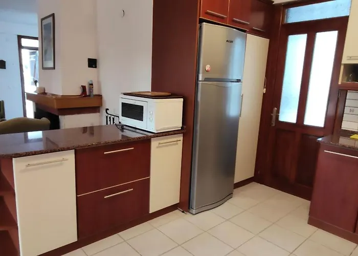 Kuşadası'nda özel Havuzlu Kiralık Büyük Kusadasi