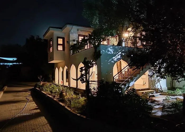 Kuşadası'nda özel Havuzlu Kiralık Büyük * Kusadasi